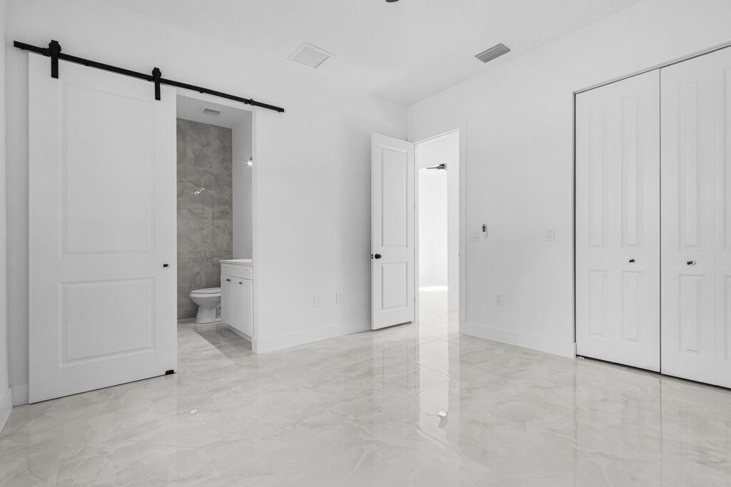 WhatsApp Image 2025-05-08 at 5.39.18 PM (6)